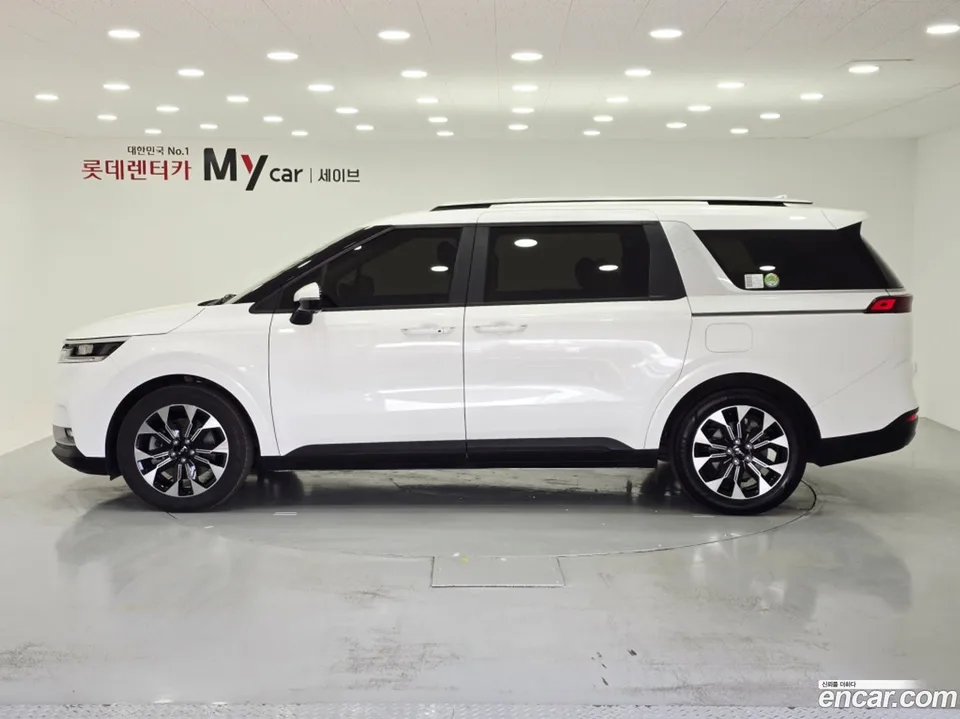 Kia Carnival 9 2023 — миниатюра 2