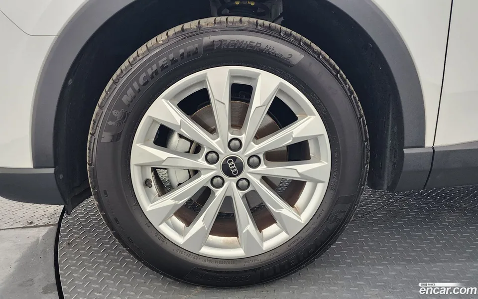 Audi Q3 35 TDI 2023 — миниатюра 5