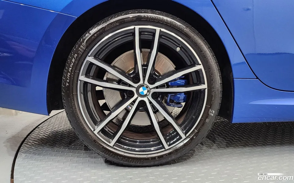 BMW 3 Series 320d M 2022 — миниатюра 5