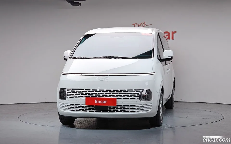 Hyundai Staria HEV 1.6 5 2025 — миниатюра 3