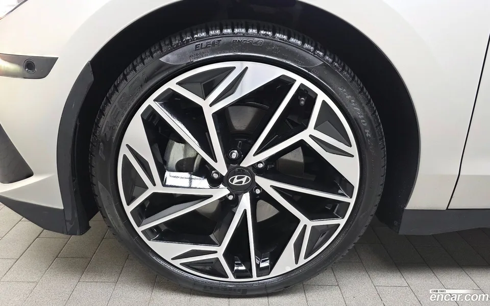 Hyundai Ioniq 6 AWD 2023 — миниатюра 5