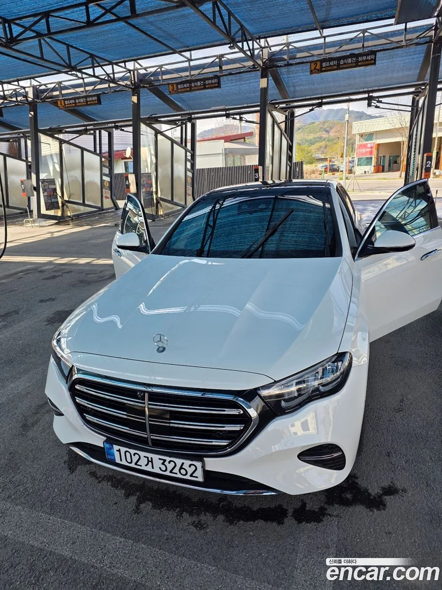 Mercedes-Benz E-Class E220d 4MATIC 2024 — миниатюра 4