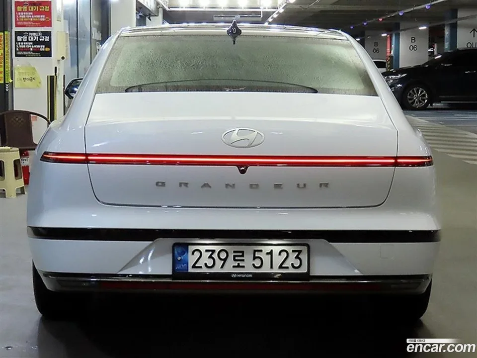 Hyundai Grandeur Hybrid 2023 — миниатюра 4