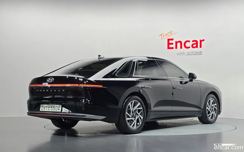 Hyundai Grandeur Hybrid 2023 — миниатюра 2
