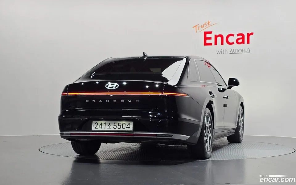 Hyundai Grandeur Hybrid 2023 — миниатюра 4