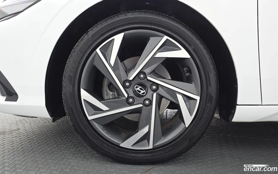 Hyundai Avante CN7 1.6 2024 — миниатюра 5