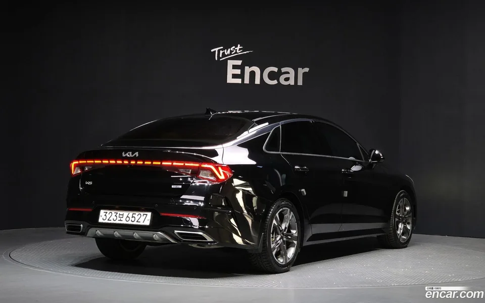 Kia K5 Hybrid 2023 — миниатюра 2