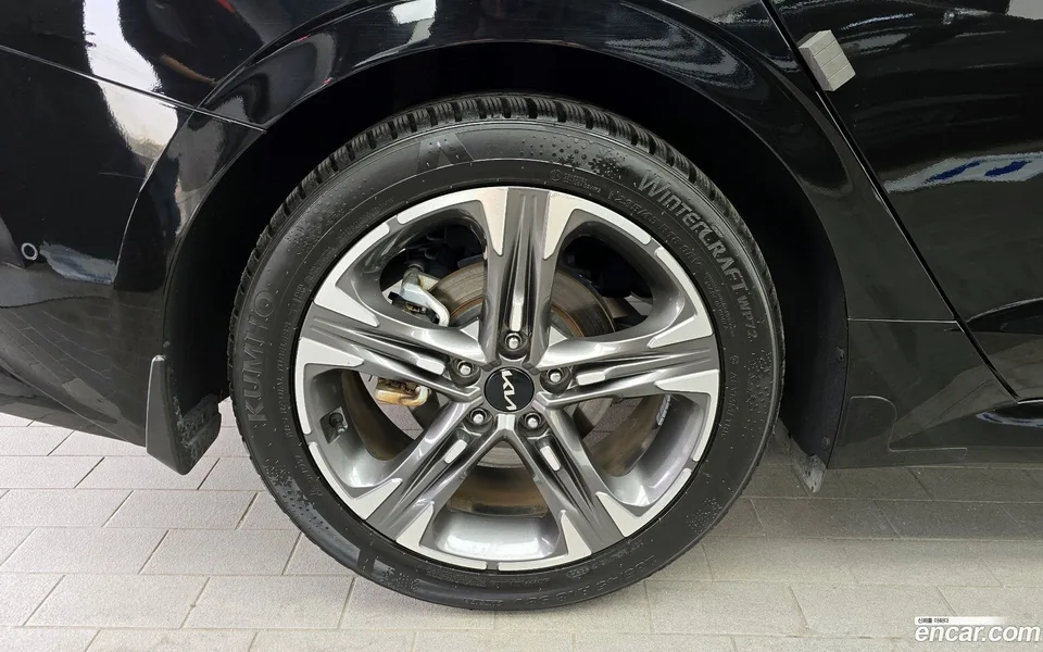 Kia K5 Hybrid 2023 — миниатюра 5