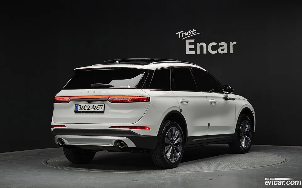 Lincoln Corsair 2.0 AWD 2022 — миниатюра 2
