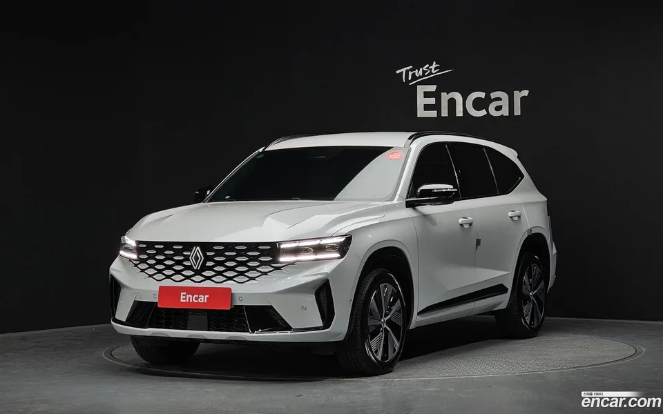 Renault Samsung Grand Koleos 1.5 E-TECH 2WD 2024 — фото 1, купить с доставкой в Москву