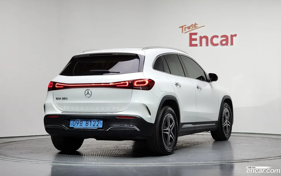 Mercedes-Benz EQA EQA250 2023 — миниатюра 2