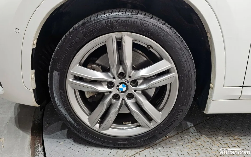 BMW X1 xDrive 20i M 2022 — миниатюра 5