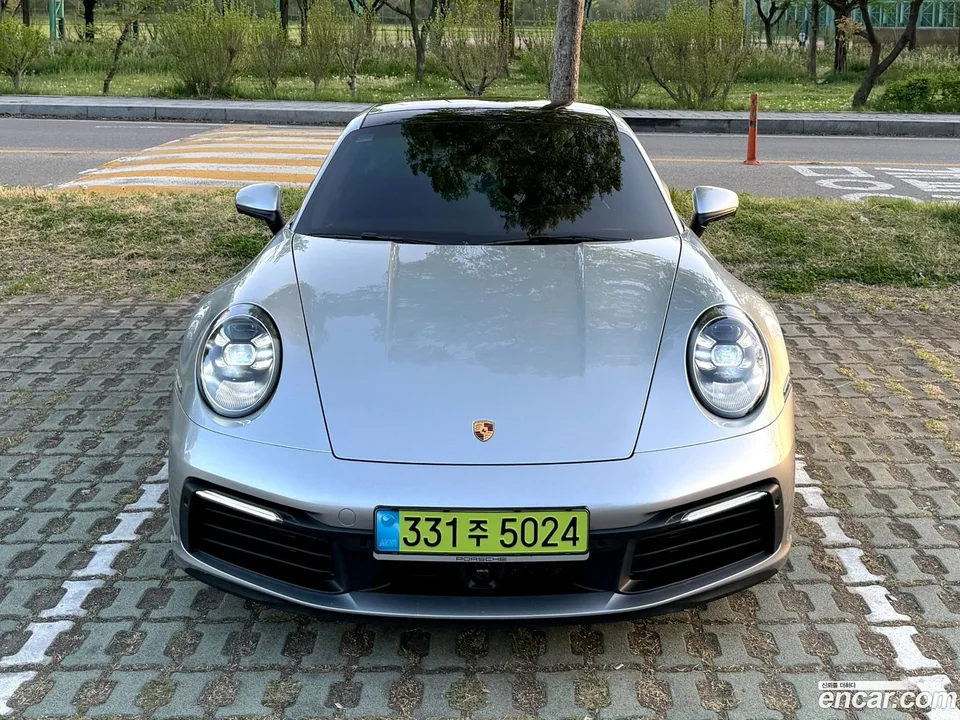 Porsche 911 (992) 4 2024 — миниатюра 2