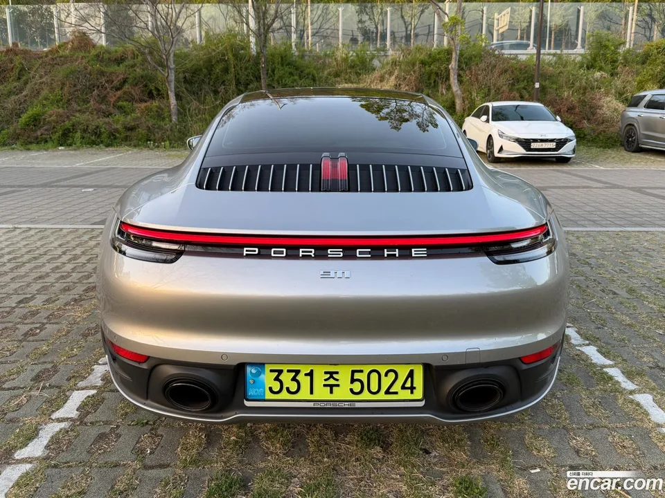 Porsche 911 (992) 4 2024 — миниатюра 5