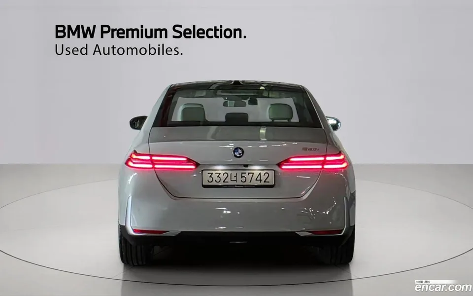 BMW 5 Series 520i 2025 — миниатюра 4