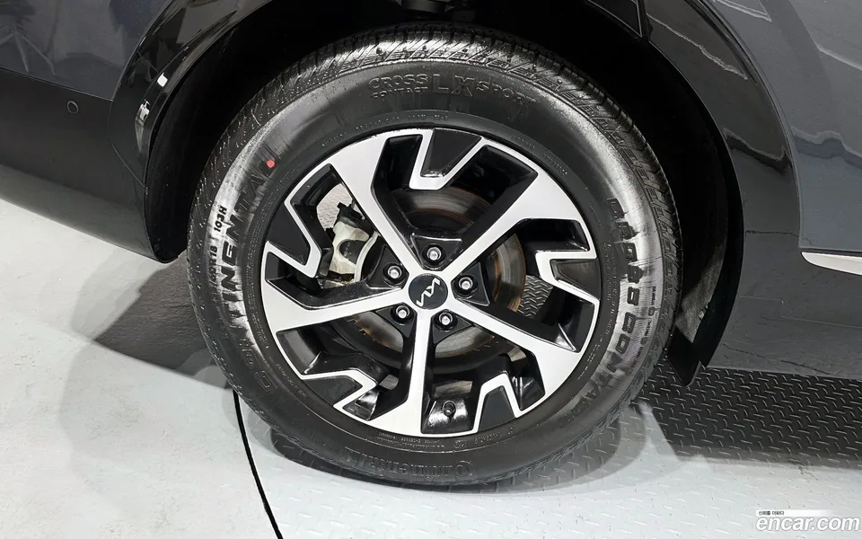 Kia Sportage Hybrid 2WD 2024 — миниатюра 5