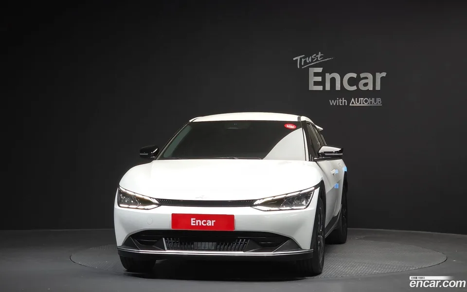 Kia EV6 2022 — миниатюра 3