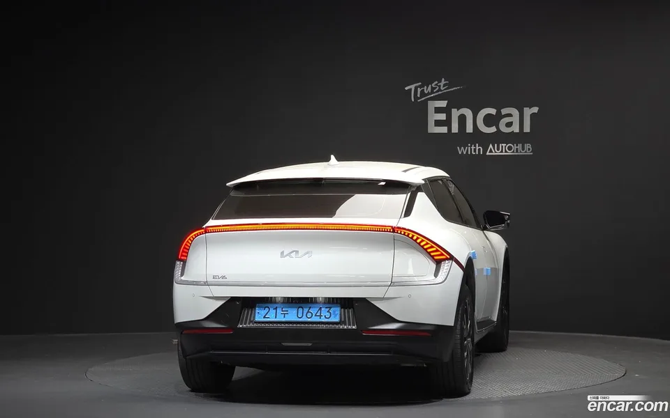 Kia EV6 2022 — миниатюра 4