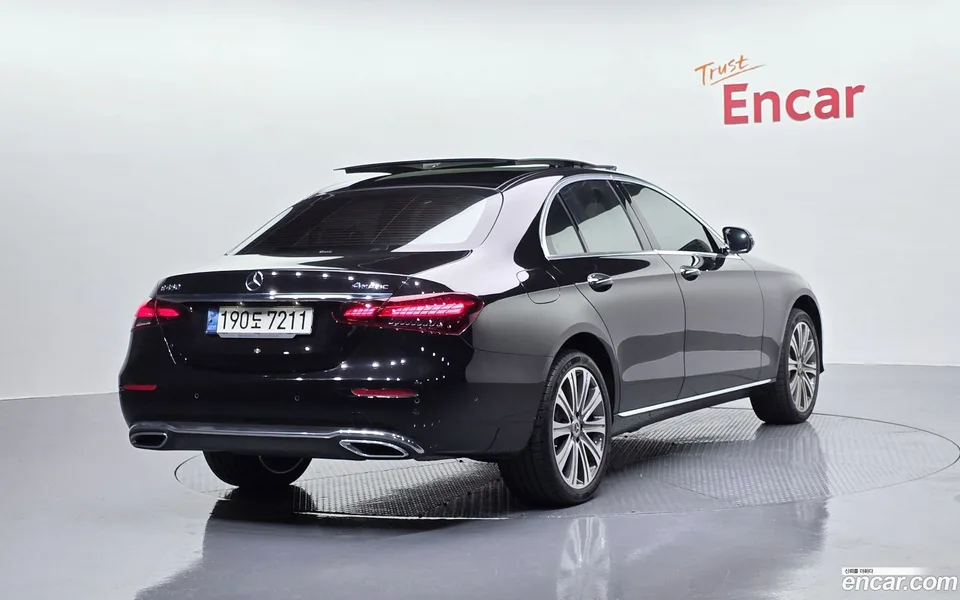 Mercedes-Benz E-Class E450 4MATIC 2022 — миниатюра 2