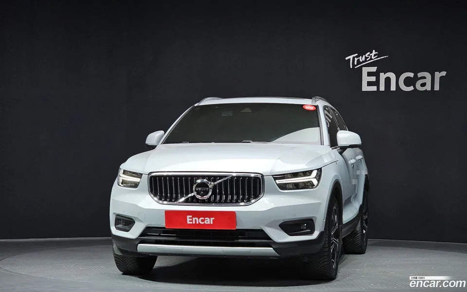 Volvo XC40 B4 2022 — миниатюра 3