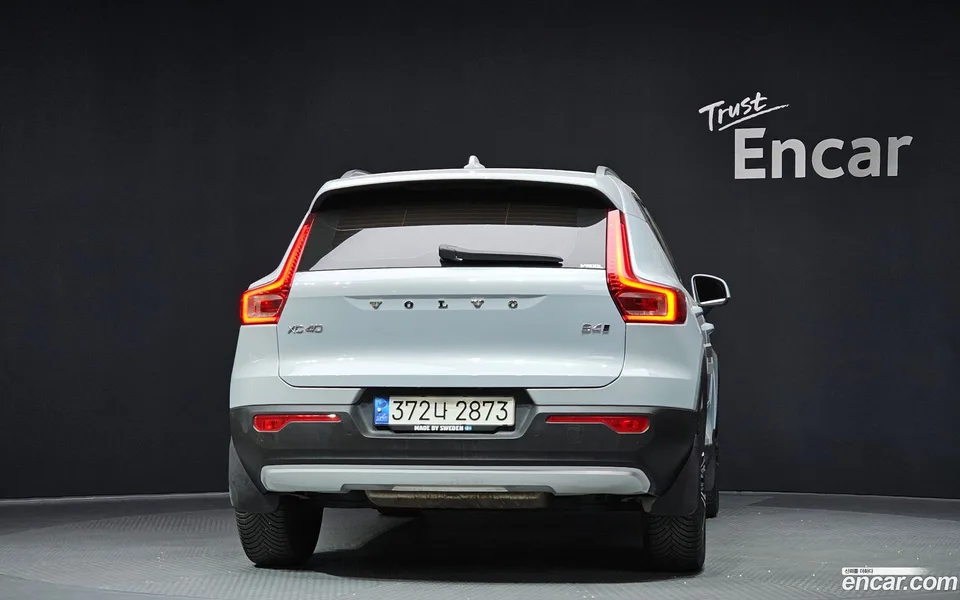 Volvo XC40 B4 2022 — миниатюра 4