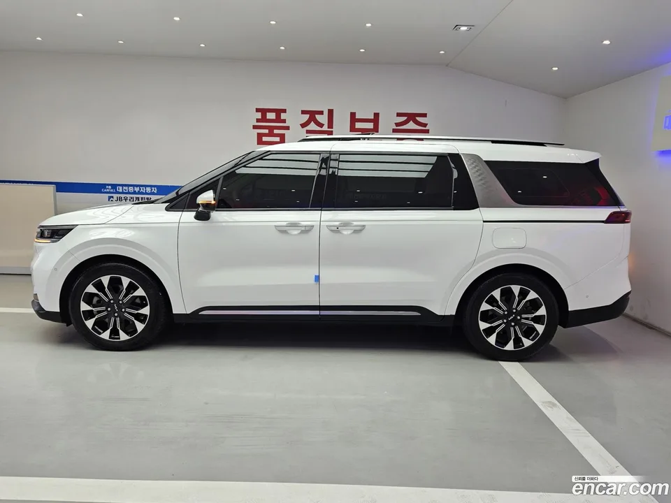Kia Carnival 7 2022 — миниатюра 3