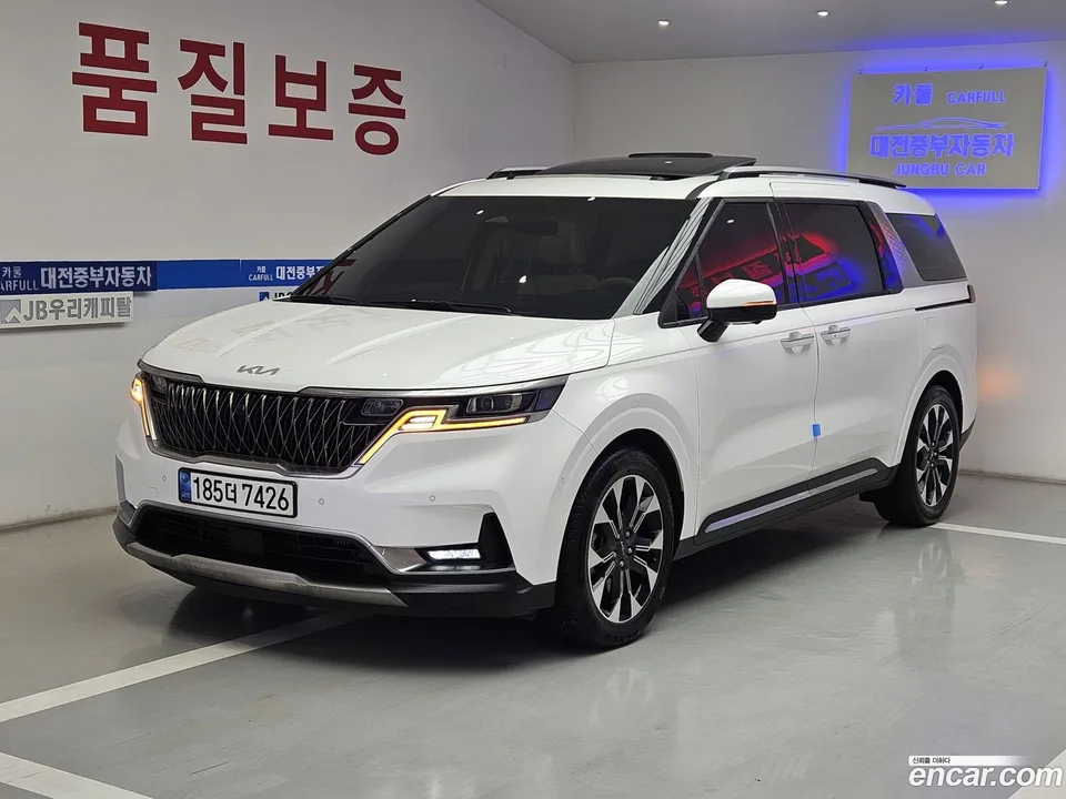 Kia Carnival 7 2022 — фото 1, купить с доставкой в Москву
