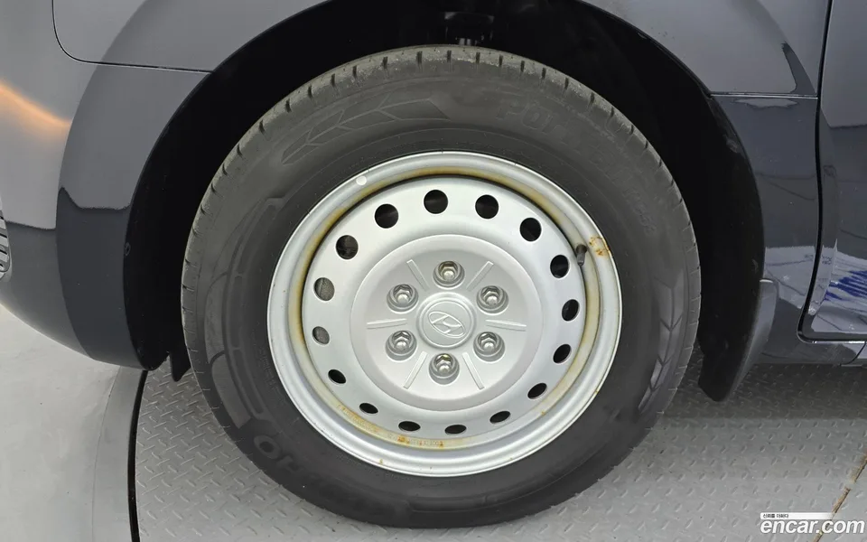 Hyundai Staria 11 2023 — миниатюра 5