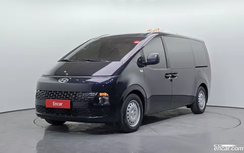 Hyundai Staria 2023 купить в Москве