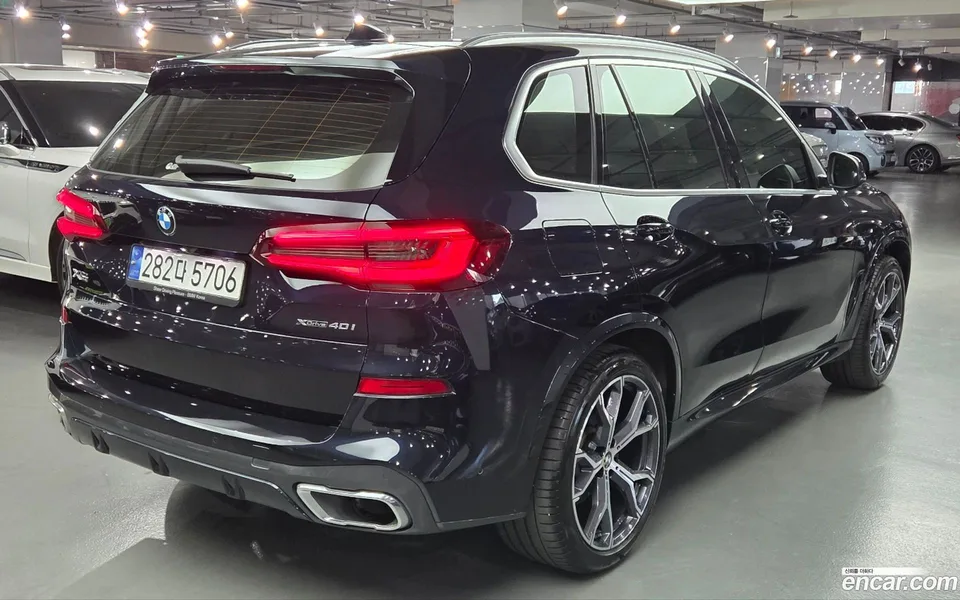BMW X5 xDrive 40i M 2022 — миниатюра 2