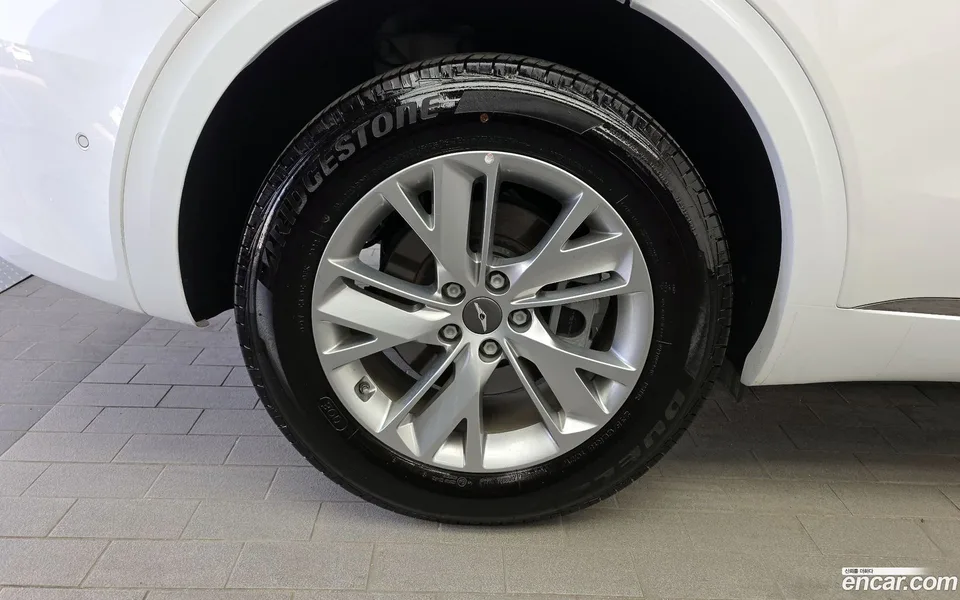 Genesis GV70 2.5T 2WD 2023 — миниатюра 5