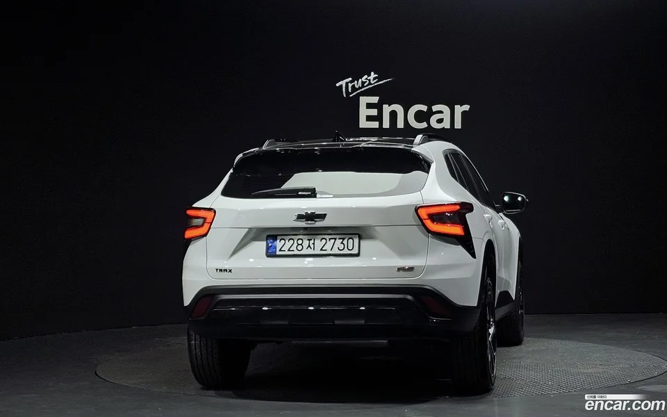 Chevrolet Trax Crossover 1.2 RS 2023 — миниатюра 4