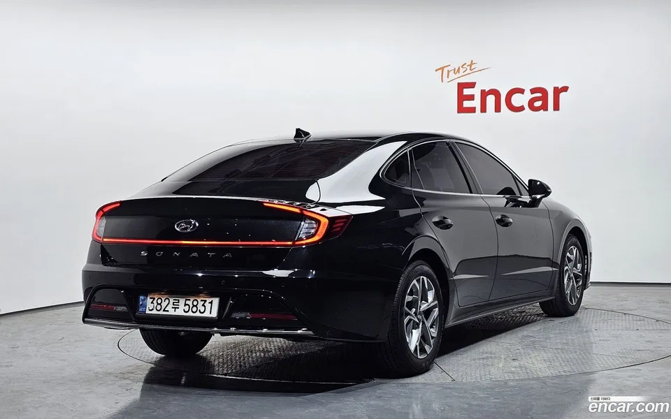 Hyundai Sonata 2.0 2022 — миниатюра 2