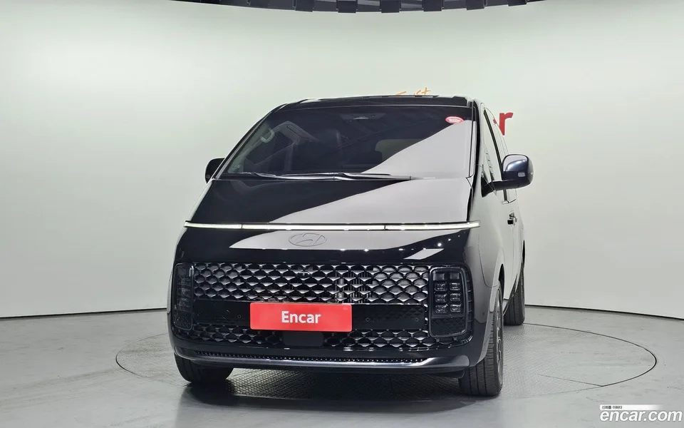 Hyundai Staria HEV 1.6 7 2024 — миниатюра 3