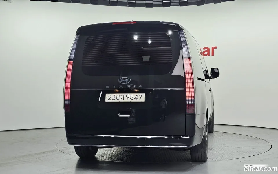 Hyundai Staria HEV 1.6 7 2024 — миниатюра 4
