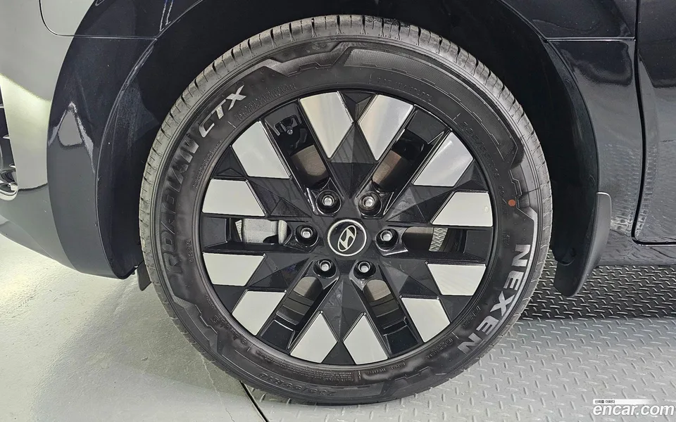Hyundai Staria HEV 1.6 7 2024 — миниатюра 5