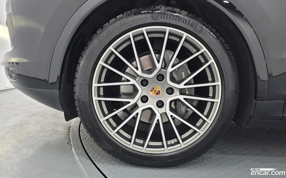 Porsche Cayenne 3.0 2023 — миниатюра 5