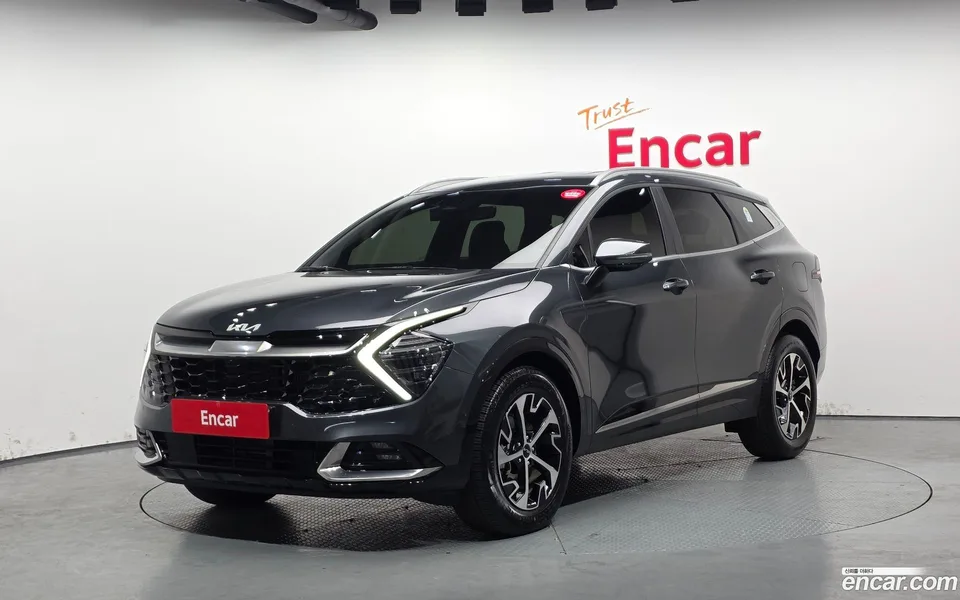 Kia Sportage Hybrid 2WD 2024 — фото 1, купить с доставкой в Москву