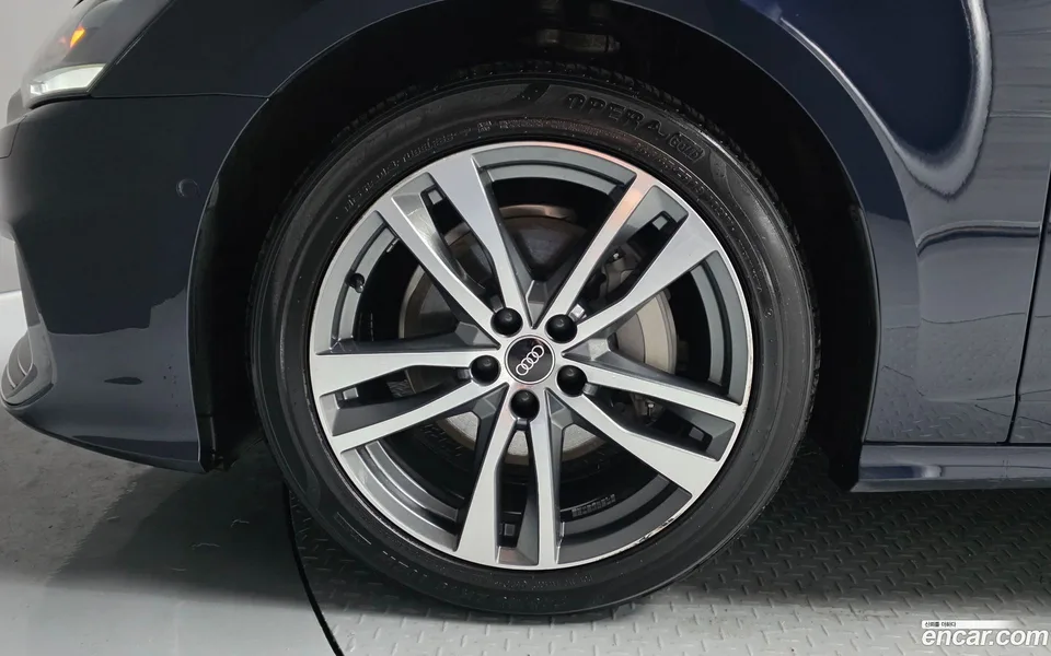 Audi A6 45 TFSI 2023 — миниатюра 5