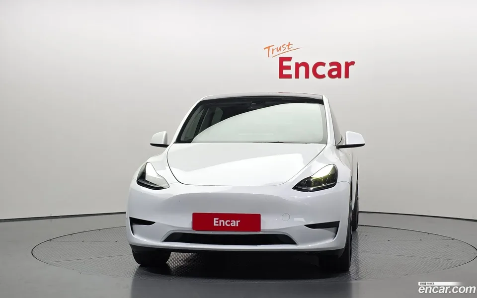 Tesla Model Y RWD 2024 — миниатюра 3