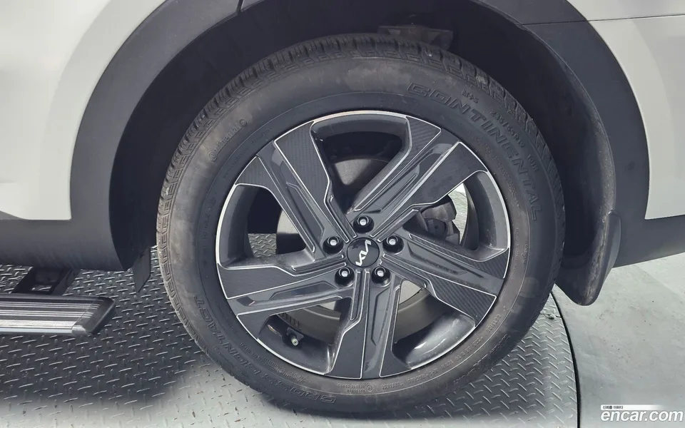 Kia Sorento HEV 1.6 4WD 2022 — миниатюра 5