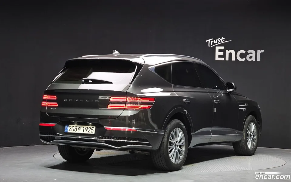 Genesis GV80 2.5T 2WD 2024 — миниатюра 2