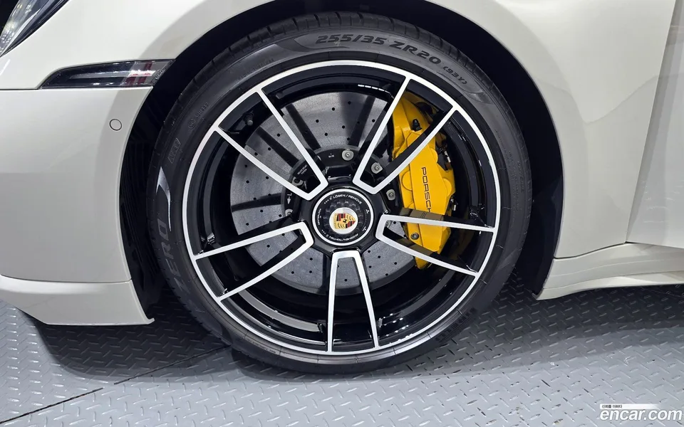 Porsche 911 (992) S 2022 — миниатюра 5