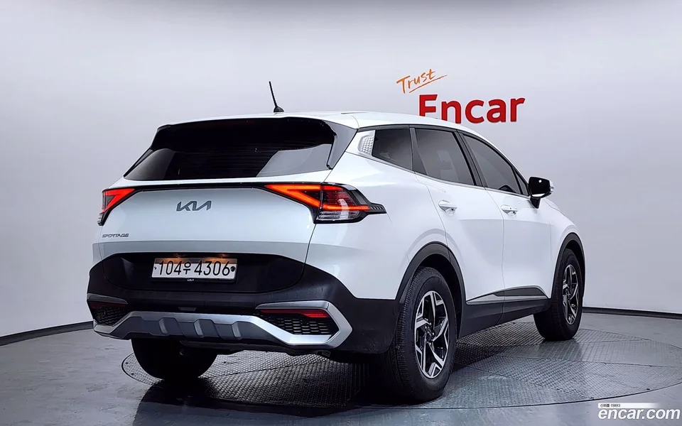 Kia Sportage 1.6 2WD 2022 — миниатюра 2