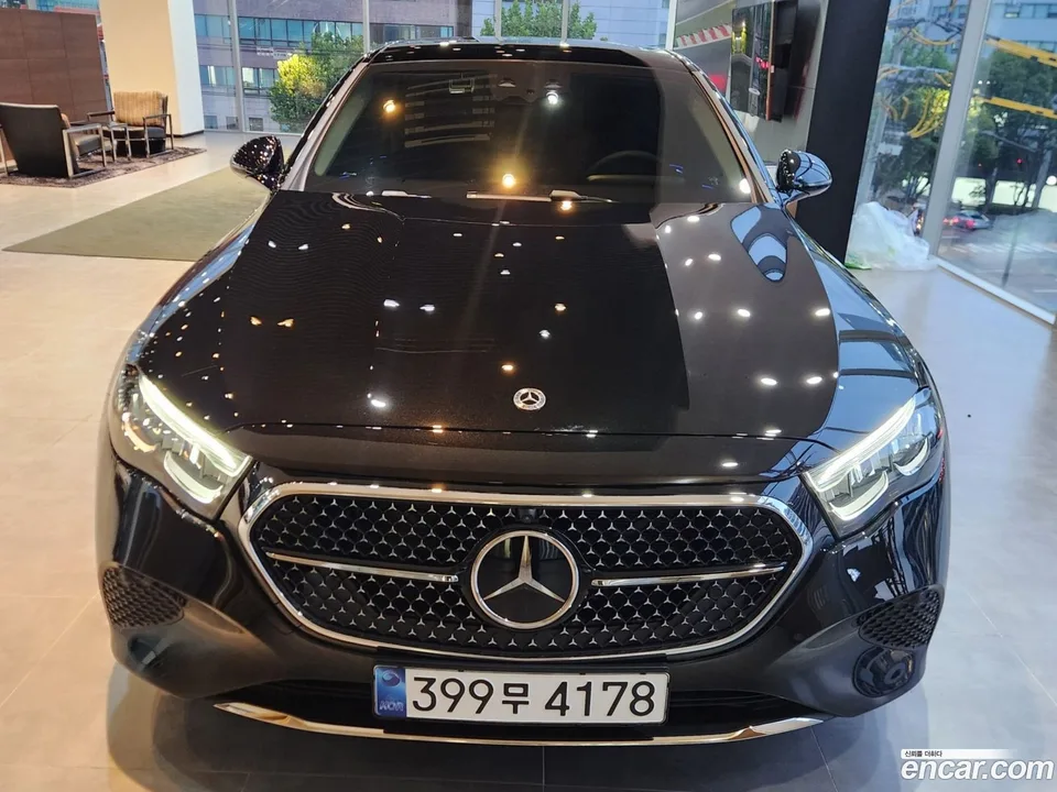 Mercedes-Benz E-Class E200 2025 — фото 1, купить с доставкой в Москву