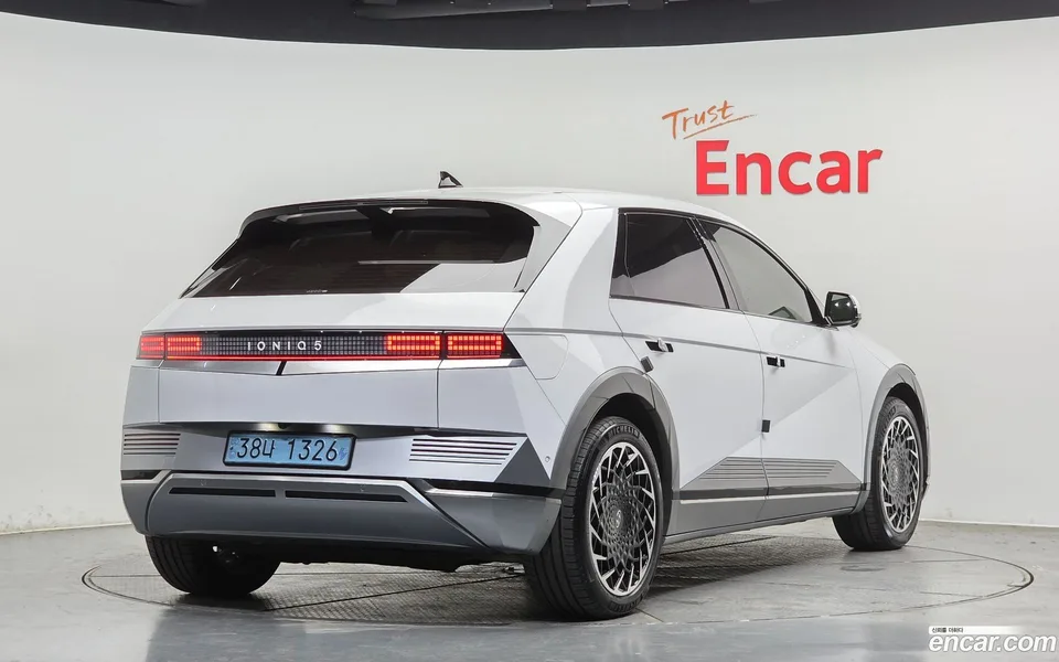 Hyundai Ioniq 5 2024 — миниатюра 2