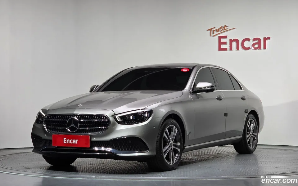 Mercedes-Benz E-Class E350 4MATIC 2022 — фото 1, купить с доставкой в Москву