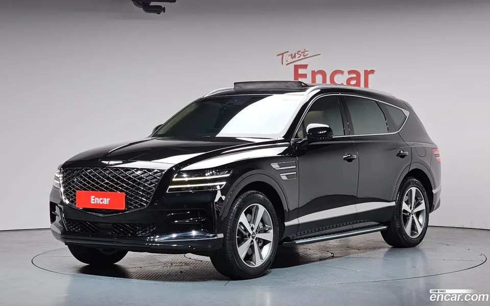 Genesis GV80 2.5T 2WD 2022 — фото 1, купить с доставкой в Москву