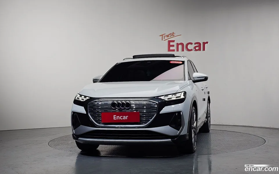 Audi Q4 e-tron 45 2025 — миниатюра 3