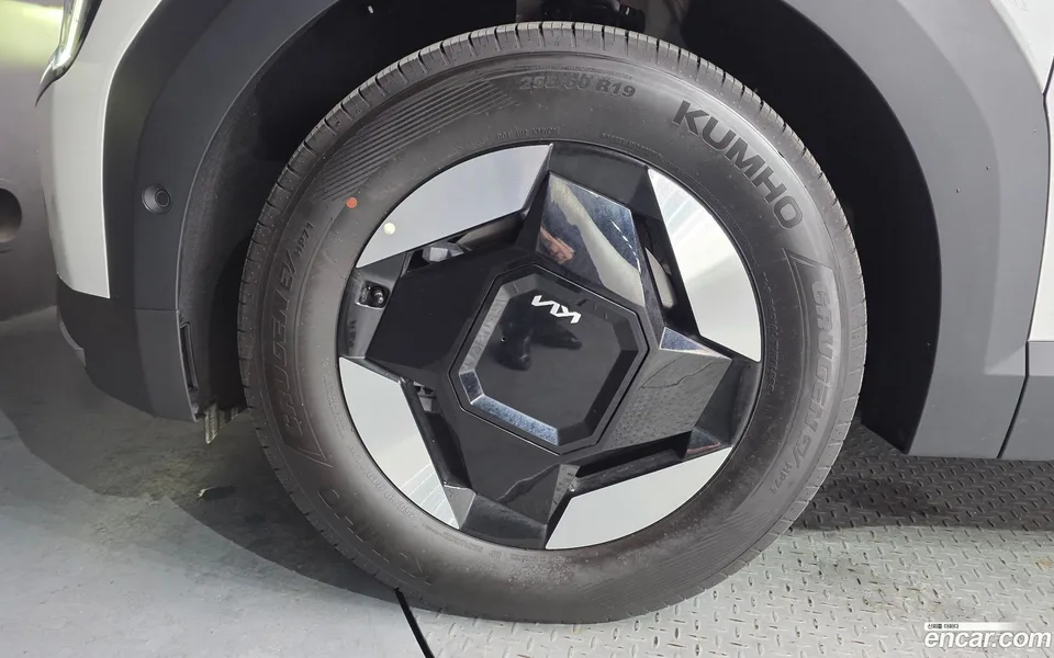 Kia EV9 2WD 2025 — миниатюра 5